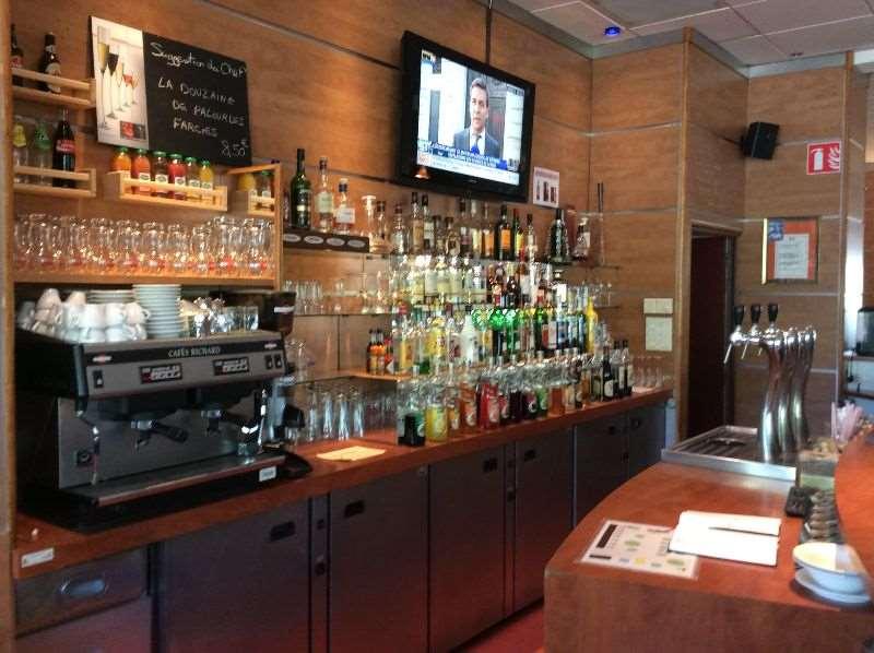 南特维拉布里特酒店 维尼厄德布列塔尼 餐厅 照片